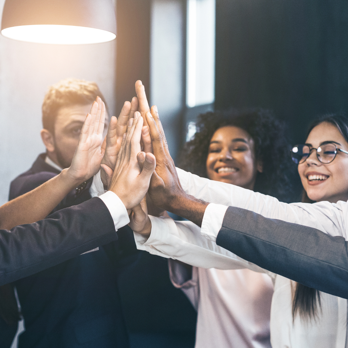 Unlocking efficiency: 7 employee benefits to shuttle services