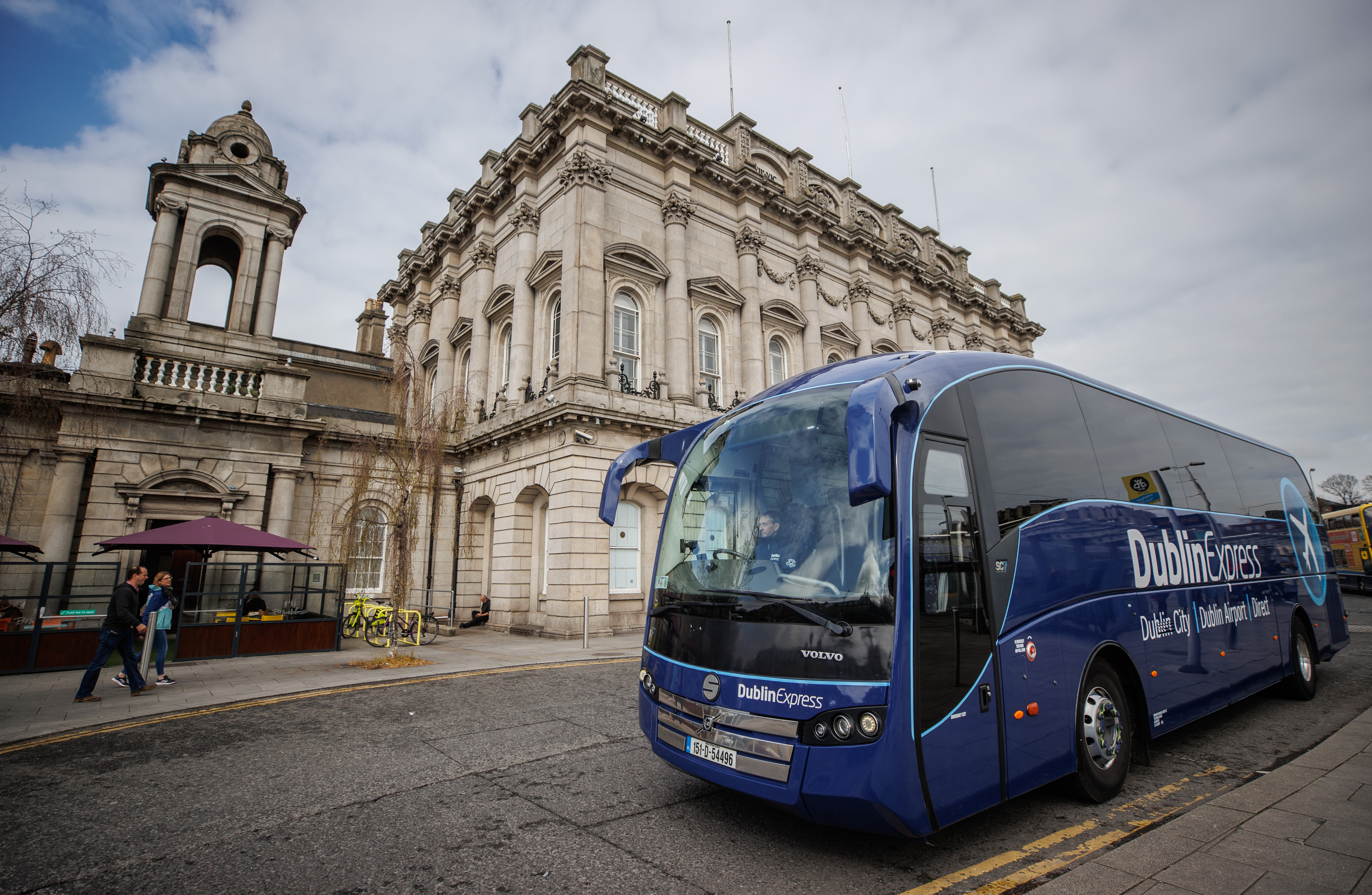 Embrace Car-Free Travel with Dublin Express