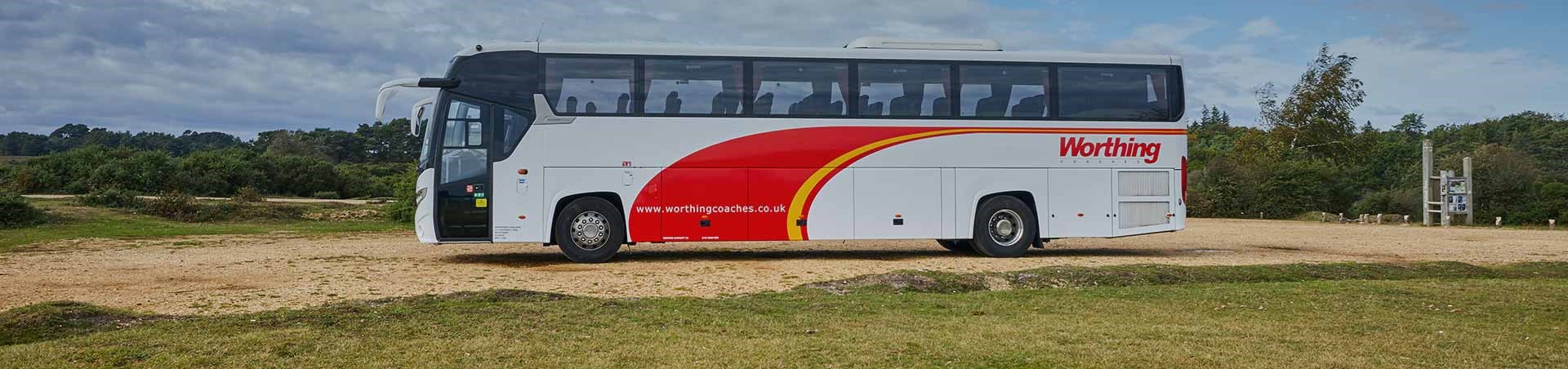 Worthing private hire coach in Worthing