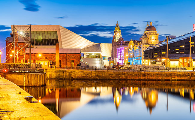 group coach hire to Liverpool