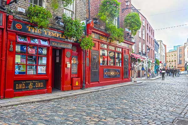 Take the coach to TradFest